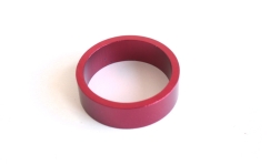 TBG spacer punane 
